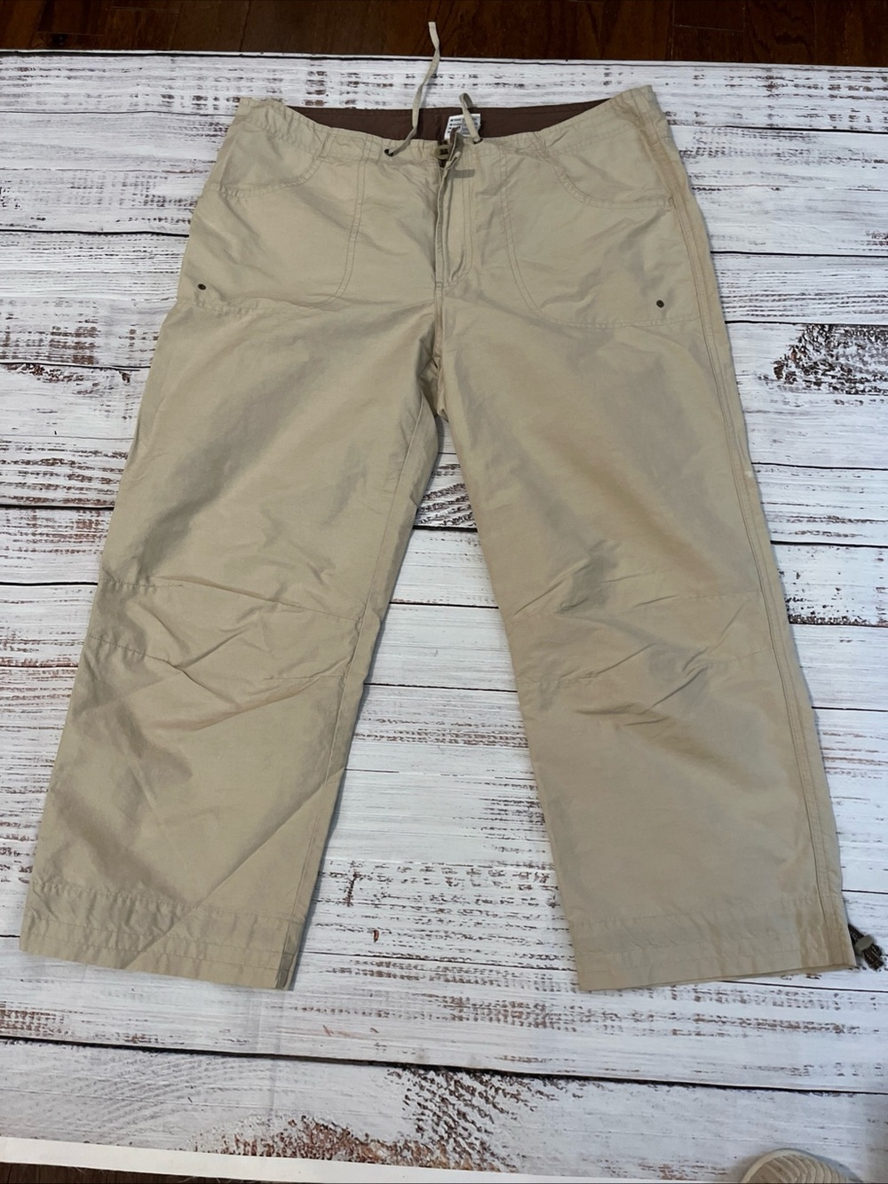Columbia Women's Tan Capris Drawstring Waist